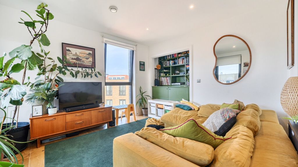 Property photo 1 of 19