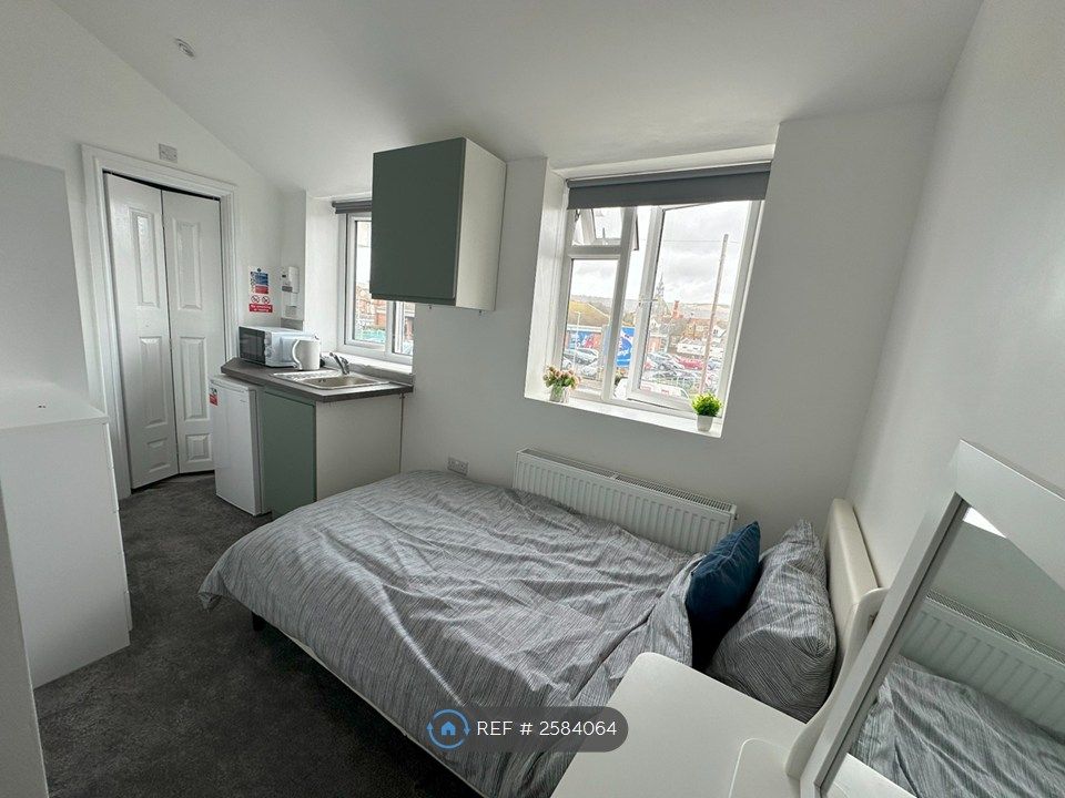 Property photo 1 of 4