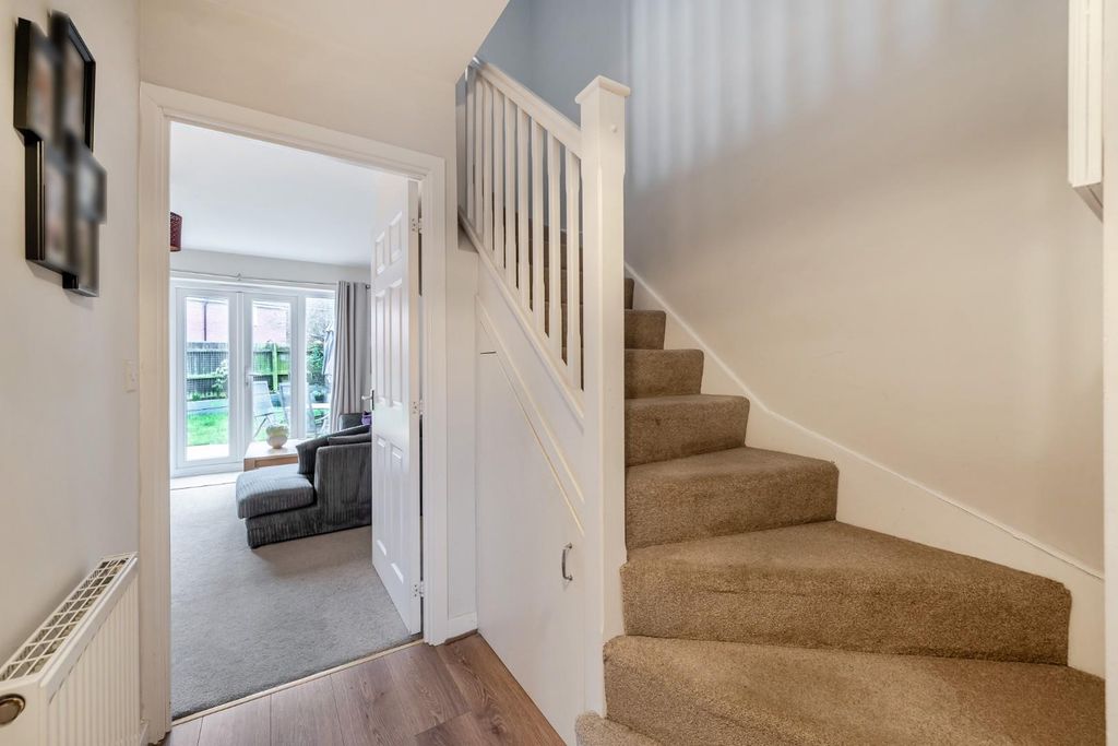 Property photo 2 of 12 Hallway