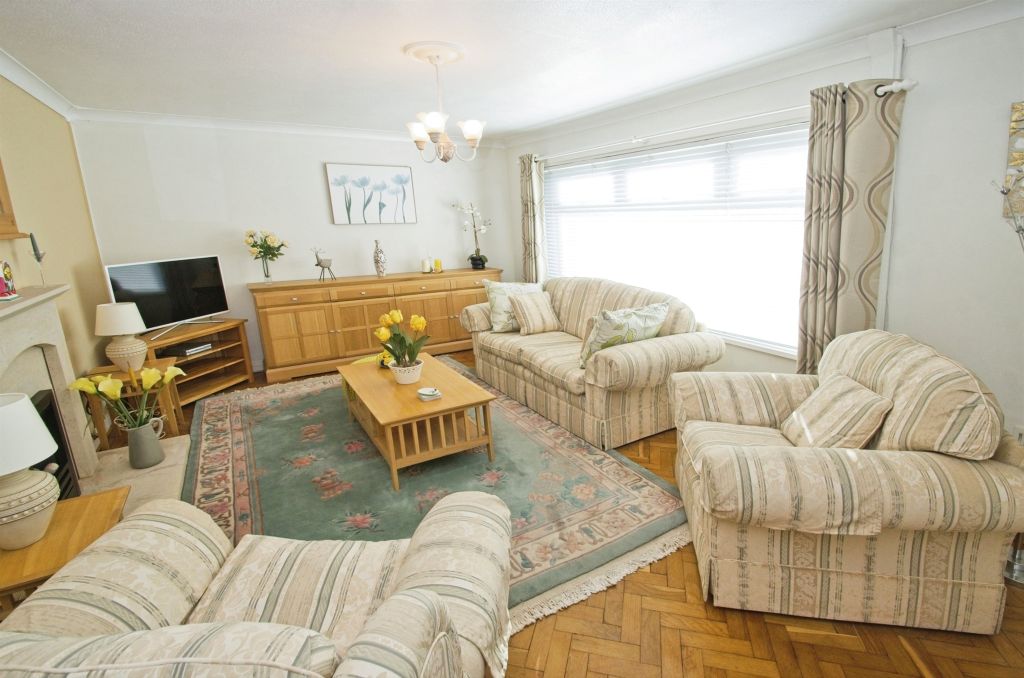 Property photo 3 of 34