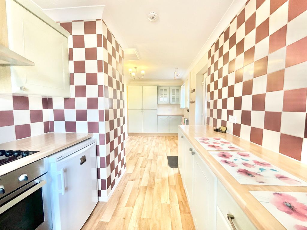Property photo 2 of 24