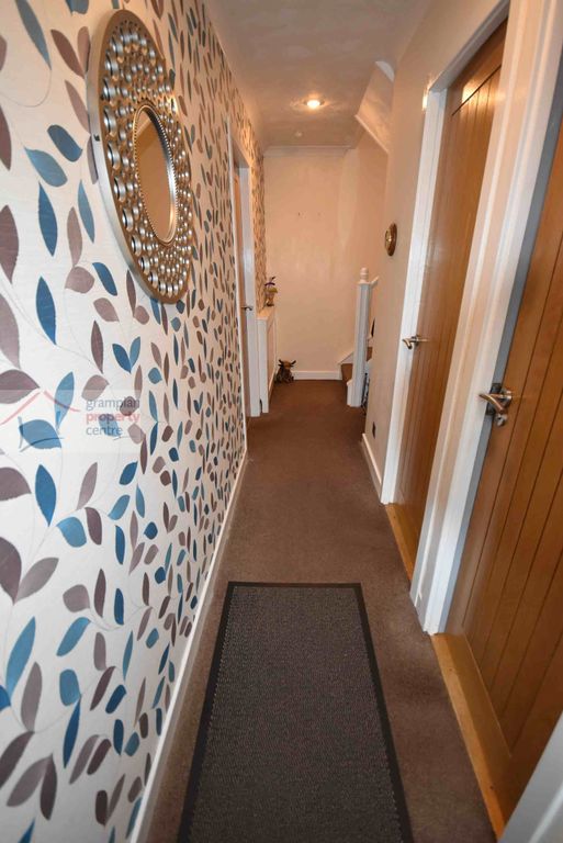 Property photo 2 of 29 Hallway.Jpg