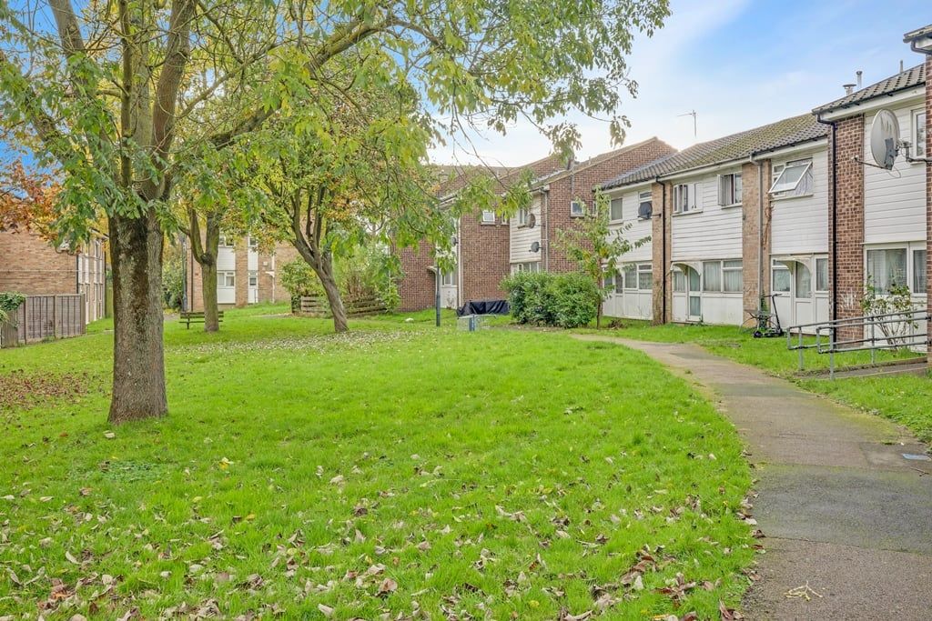 Property photo 1 of 11