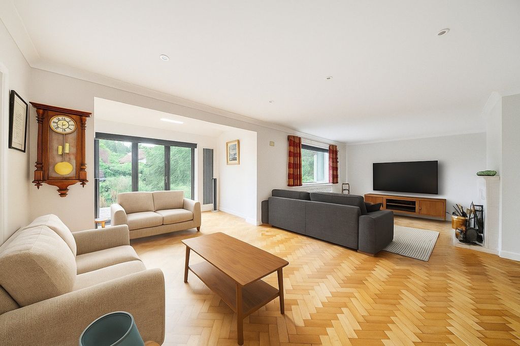 Property photo 2 of 20 Picture No. 24