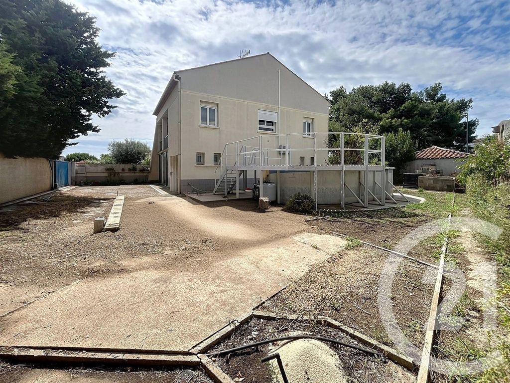 Property photo 2 of 28