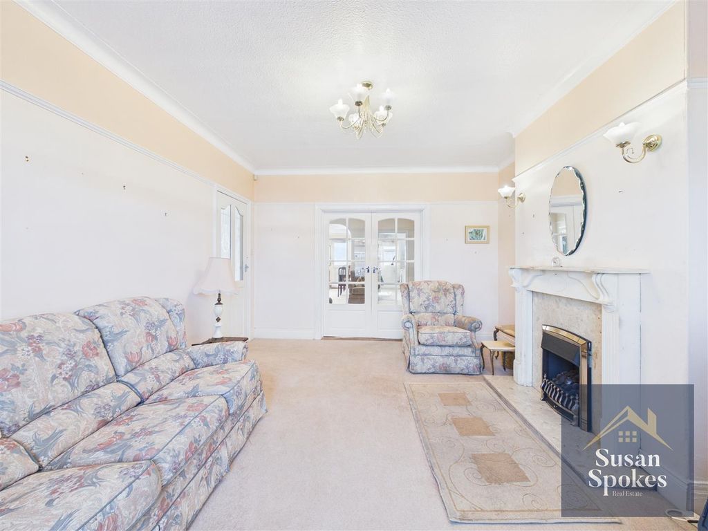 Property photo 3 of 19 Cam01858G0-Pr0263-Still013.Jpg