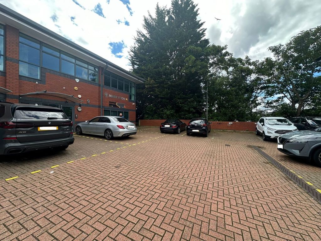 Property photo 3 of 11