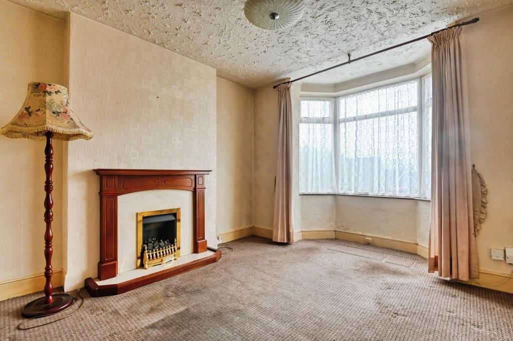 Property photo 2 of 17 99Bam2.Jpg