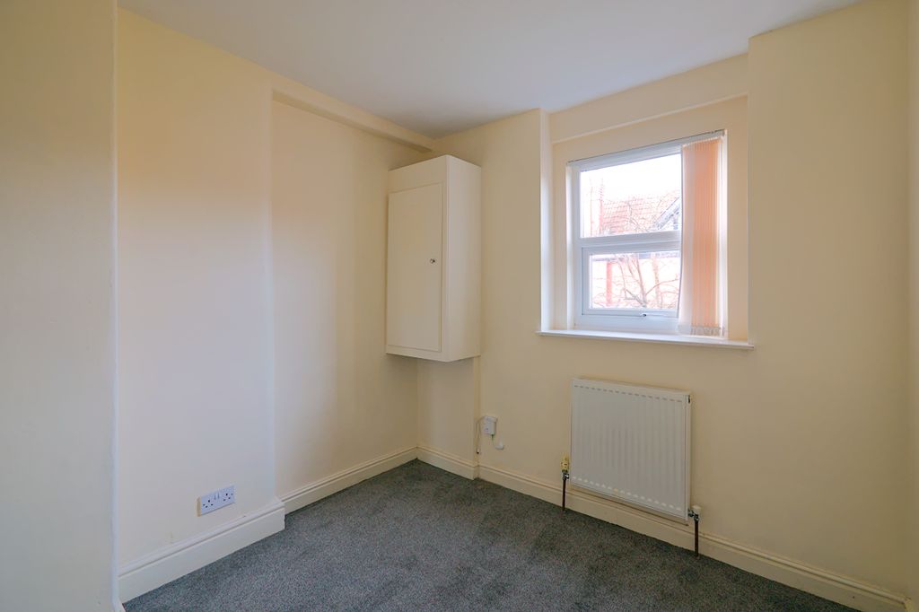 Property photo 3 of 5