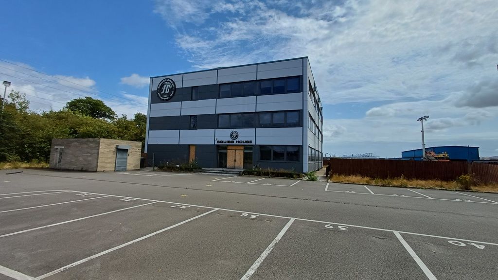 Property photo 1 of 10 Photo 21