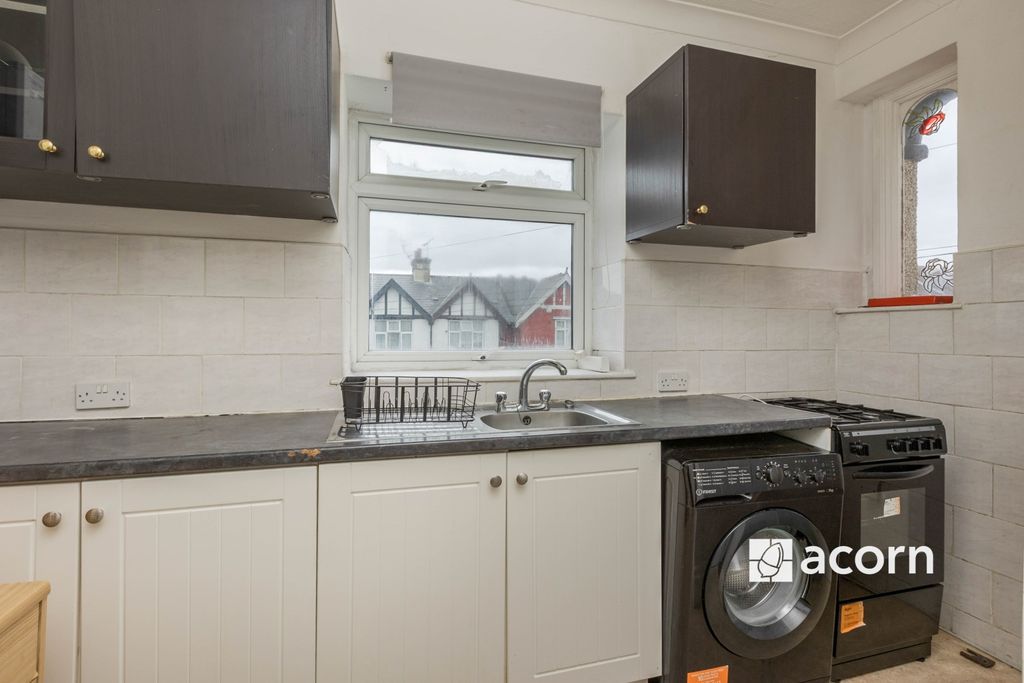 Property photo 2 of 3 Kitchen