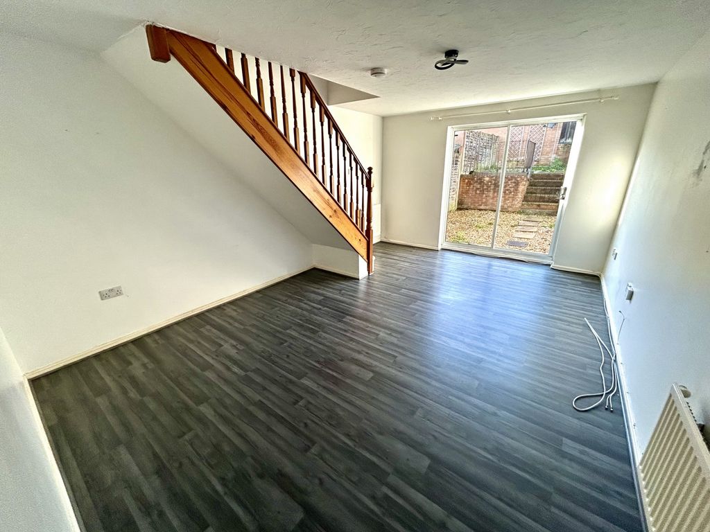 Property photo 2 of 12 Photo 3