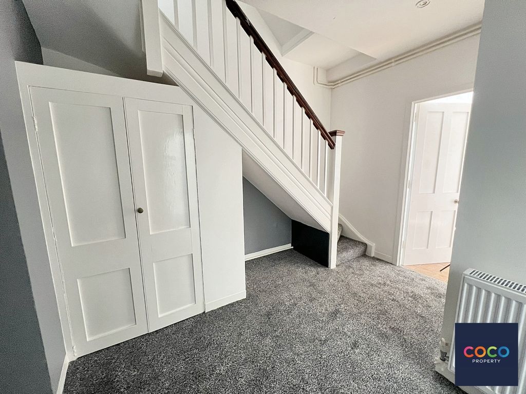 Property photo 2 of 12 5088692