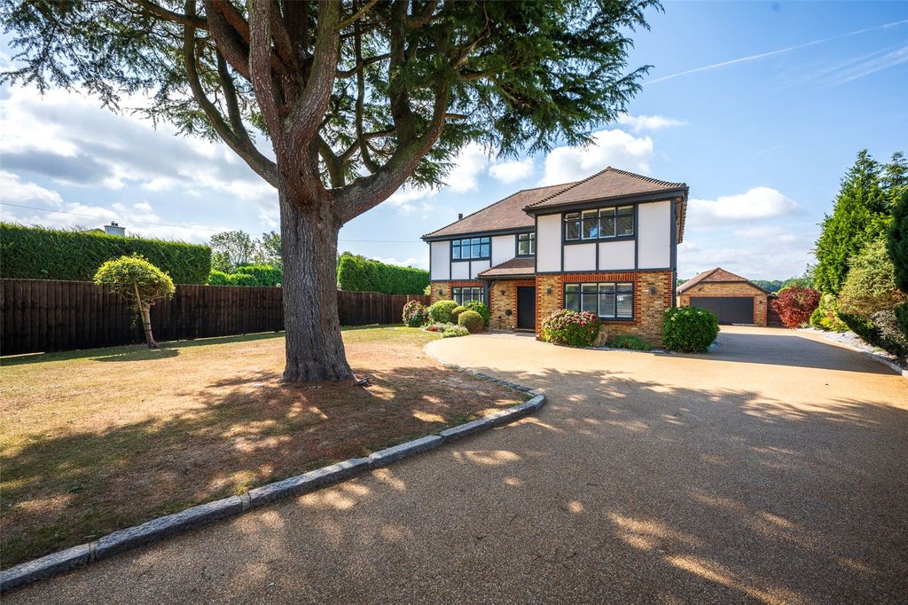 Property photo 2 of 27 Picture No. 24