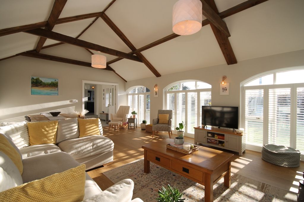 Property photo 2 of 22 Img_8315