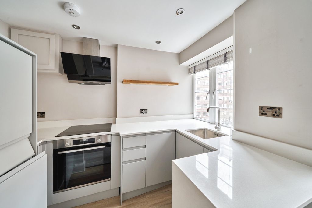 Property photo 1 of 5 1
