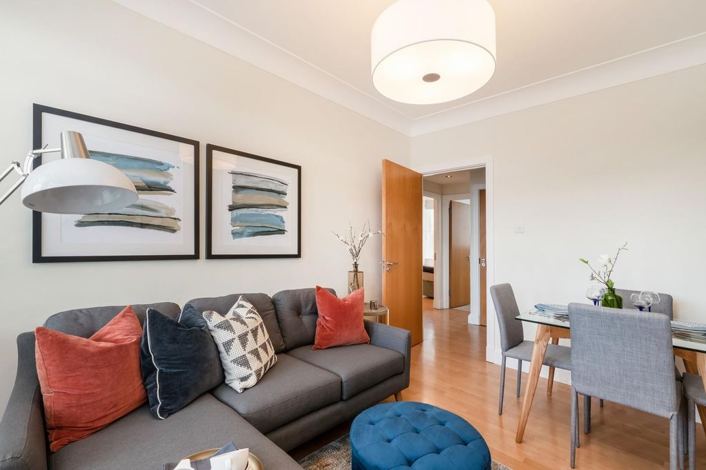 Property photo 2 of 9 Image