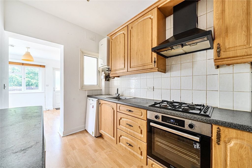 Property photo 3 of 11 Picture No. 13