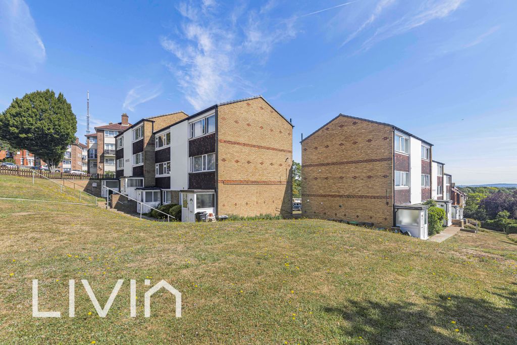 Property photo 1 of 14 025A9732