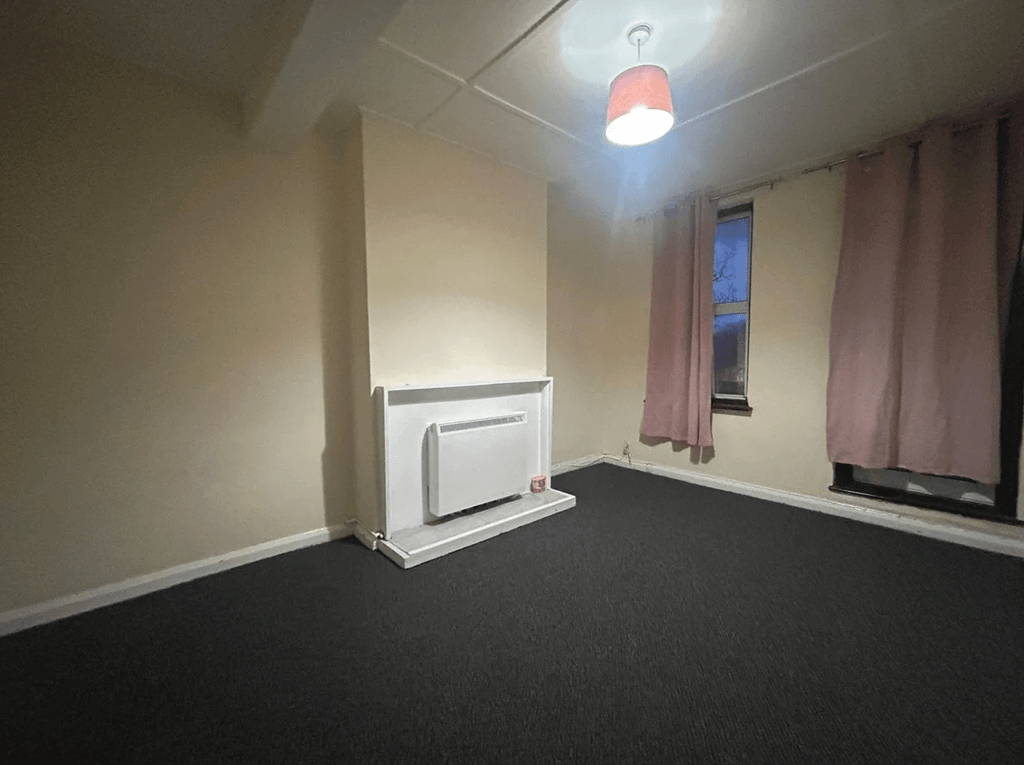 Property photo 2 of 8 Gallery