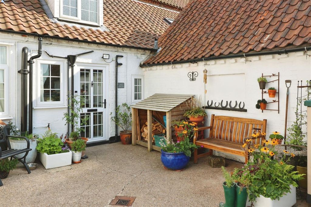 Property photo 1 of 23 27.Jpg