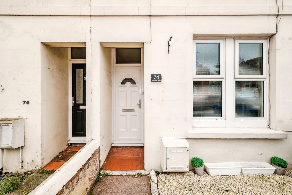 Property photo 2 of 17 Pbox-Img.Jpg