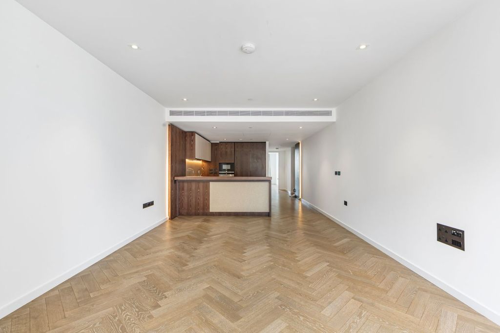 Property photo 3 of 16 Picture No. 05