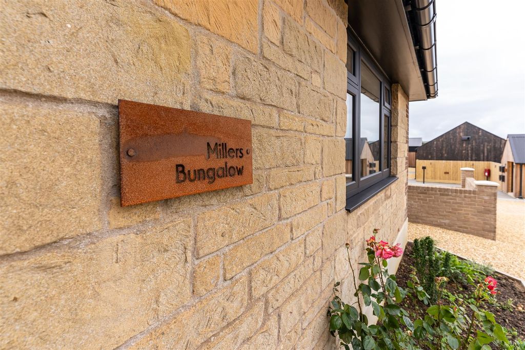 Property photo 3 of 24 Millers_Bungalow_High_Res-25.Jpg