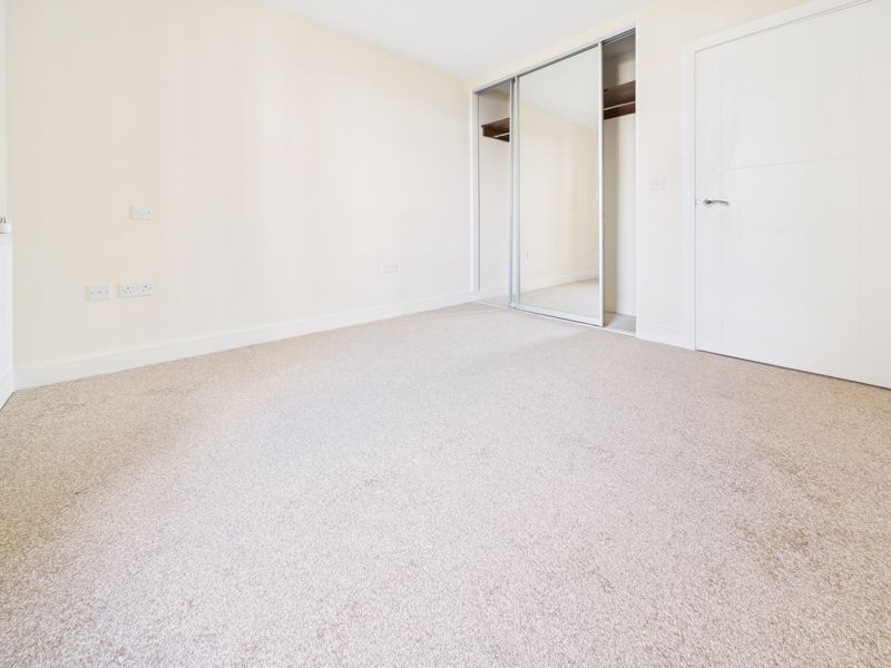 Property photo 3 of 8 Photo 5