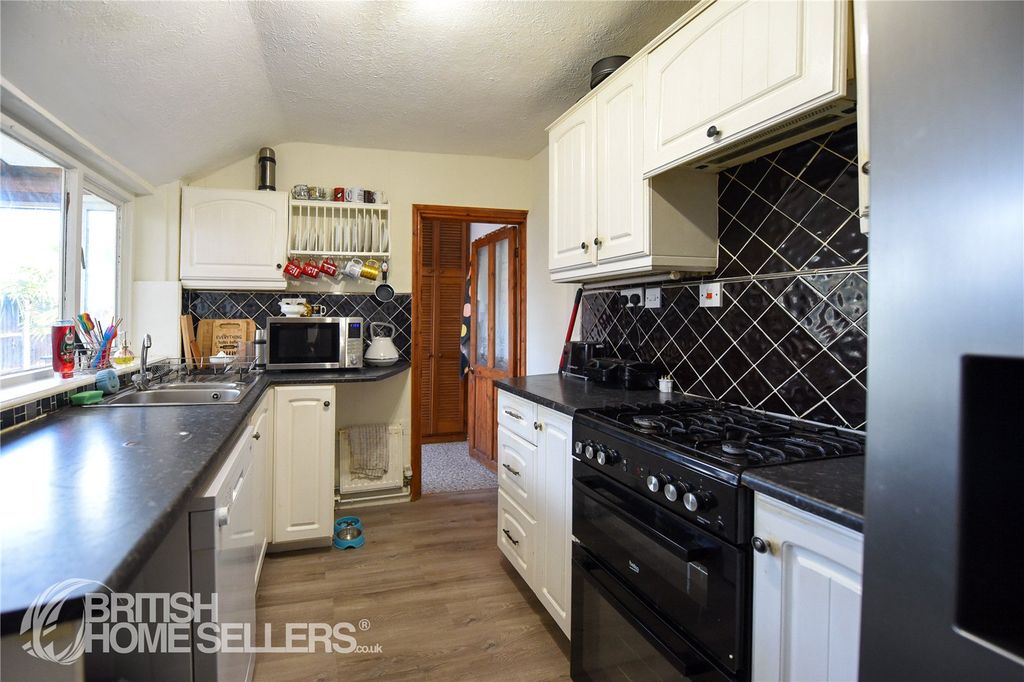 Property photo 2 of 22 2