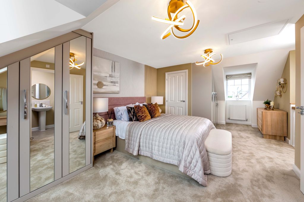 Property photo 1 of 8 Frampton Bedroom