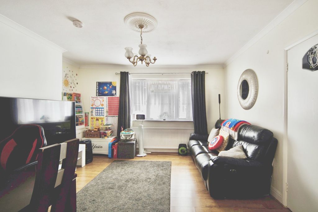 Property photo 2 of 14 Pbox-Img.Jpg