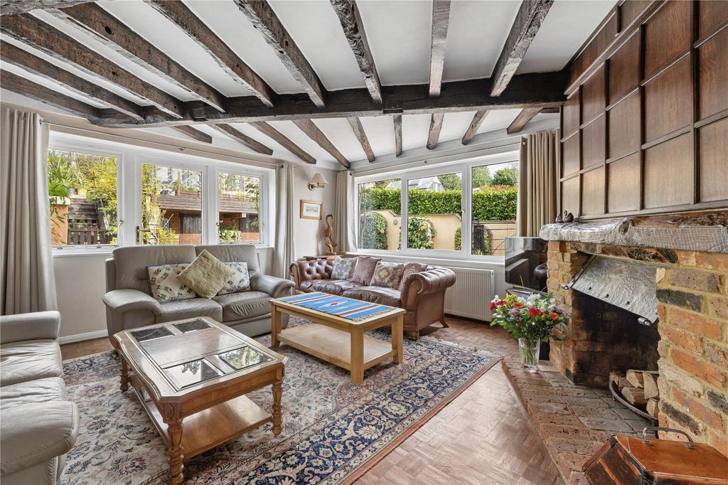 Property photo 3 of 22 Sitting Room