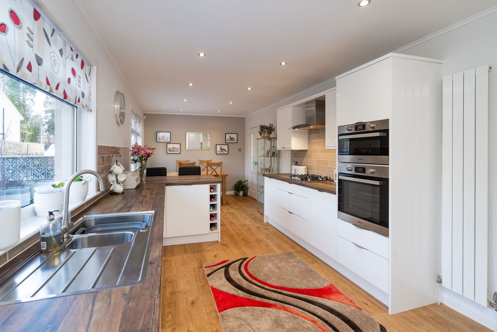 Property photo 3 of 40 Property Image 3