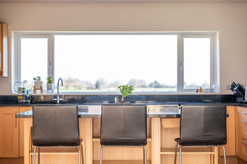 Property photo 2 of 43 Kitchen