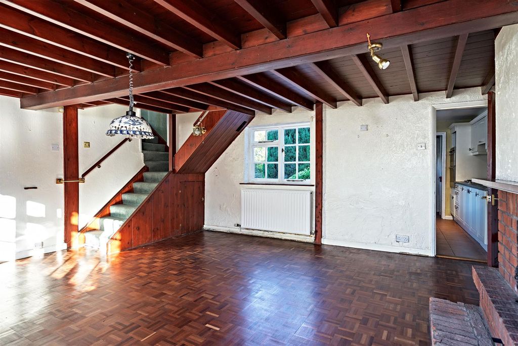 Property photo 3 of 23