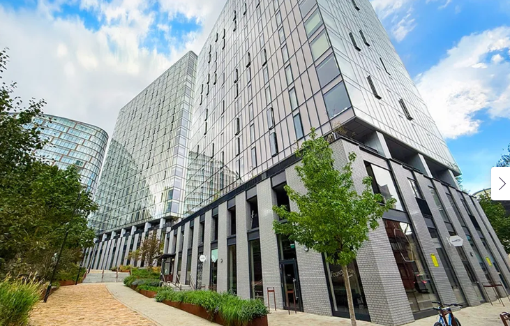 Property photo 1 of 12