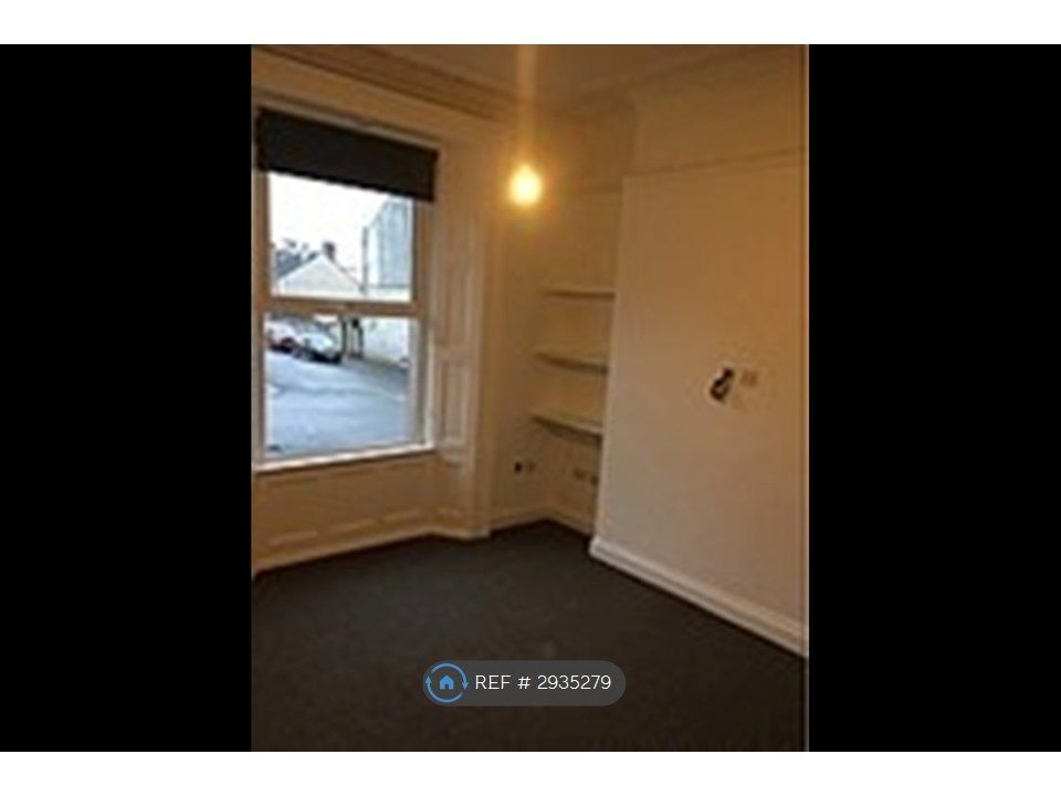 Property photo 3 of 4