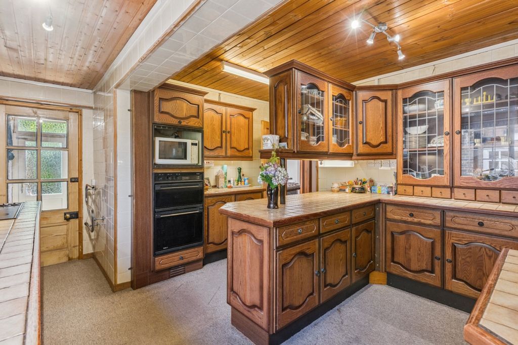 Property photo 3 of 39 4267169