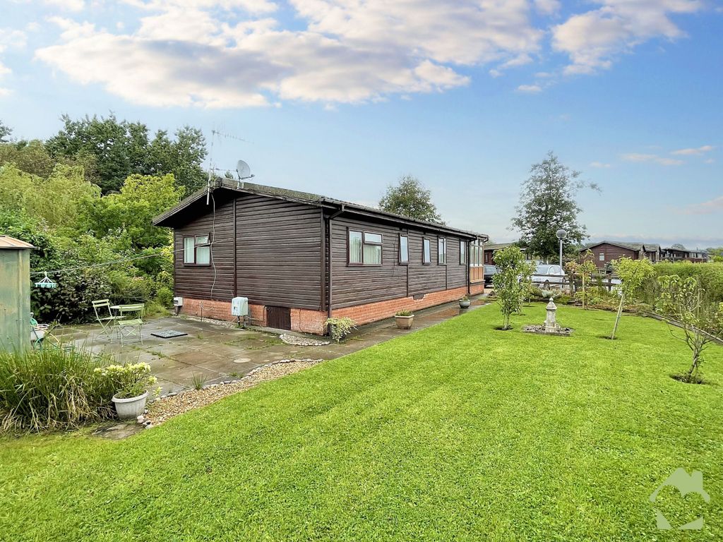Property photo 3 of 23