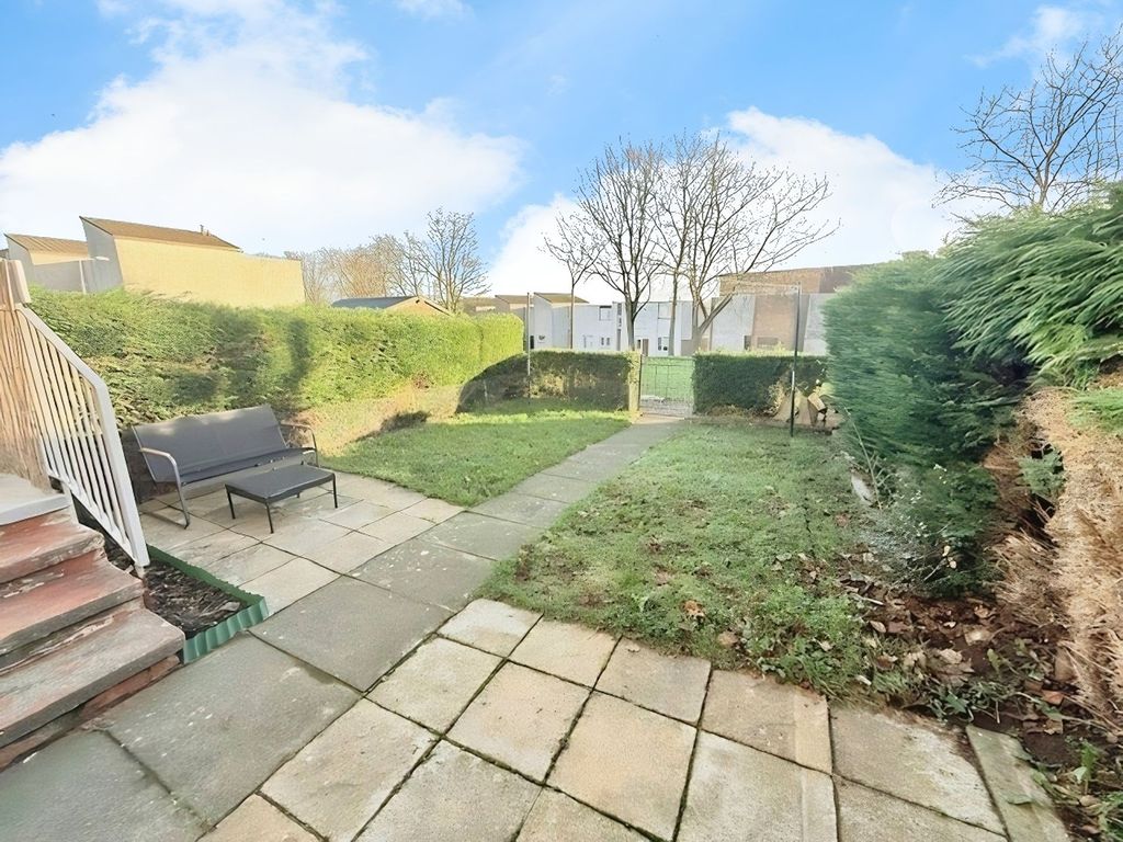 Property photo 2 of 38