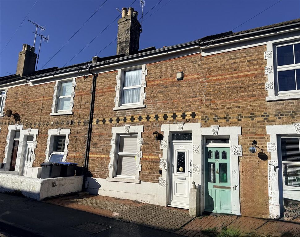 Property photo 1 of 13 For Sale By Aspire Residential | London Street