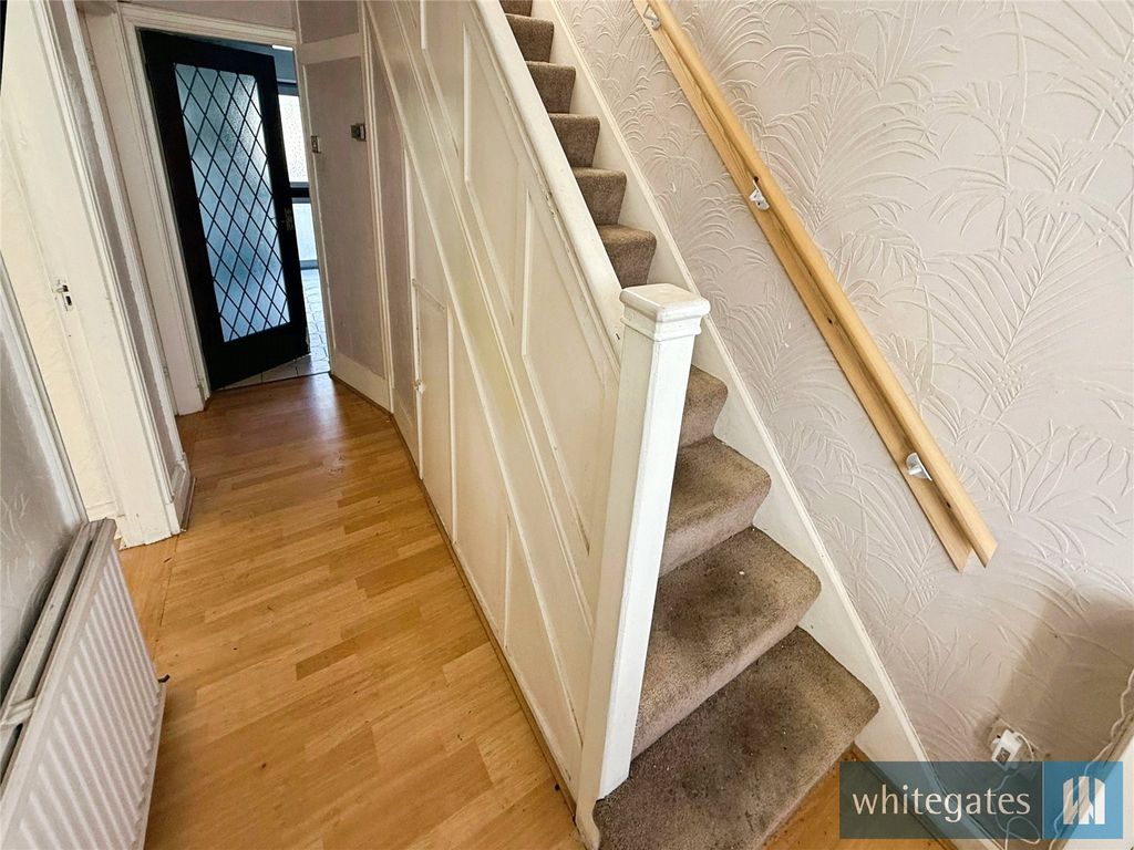 Property photo 3 of 20 Picture No. 02