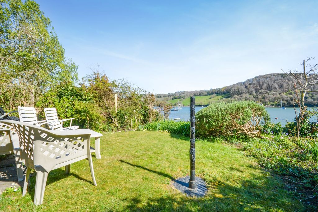 Property photo 3 of 29