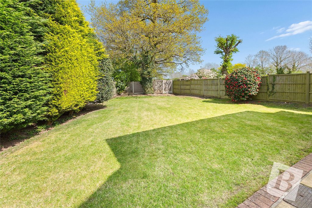 Property photo 2 of 19 Rear Garden
