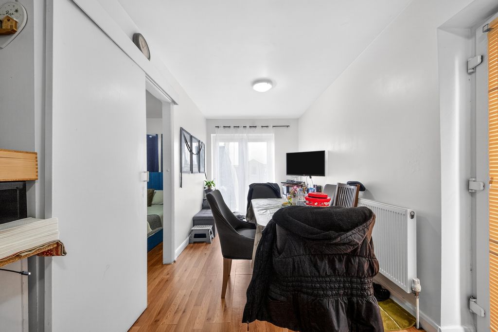 Additional image 8 of 5 bed terraced house for saleLodge Avenue, Dagenham RM8