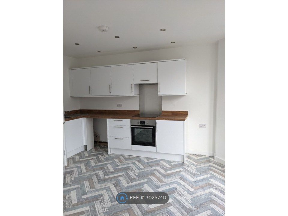 Property photo 1 of 5 Kitchen
