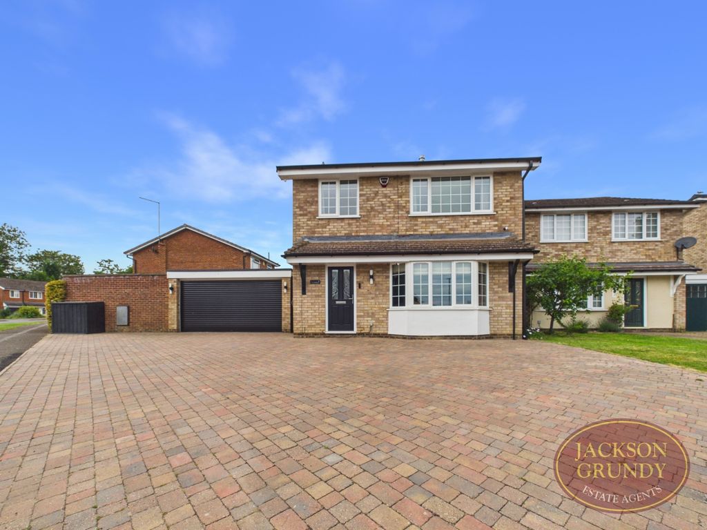 Property photo 1 of 21 Woodrush Way