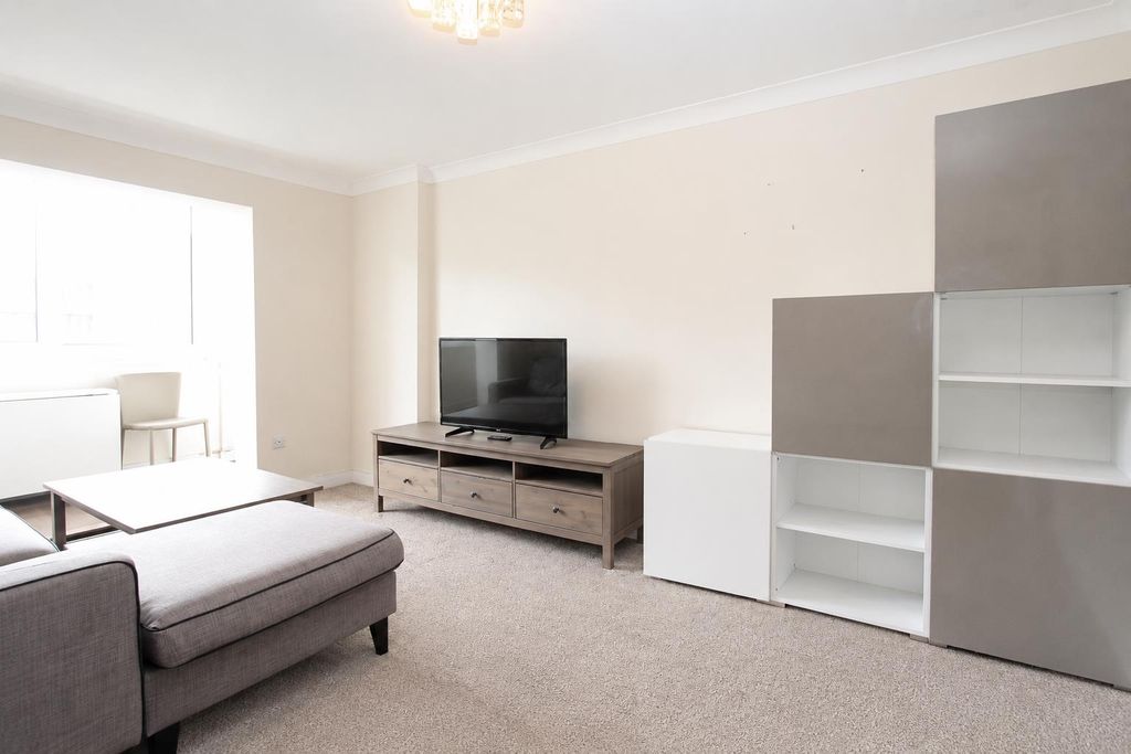 Property photo 2 of 12 A6566626-7d62-4cc6-9A77-3F7840A15938.Png