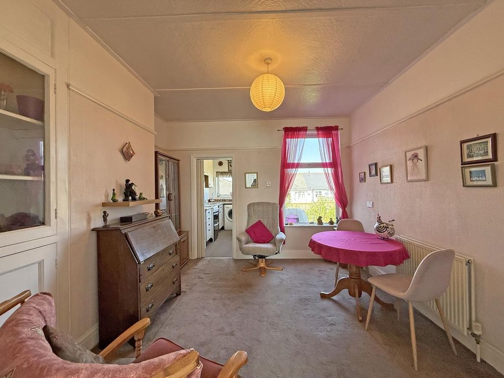 Property photo 3 of 18 Coleridge Avenue 3 - Dining Room Front.Jpg